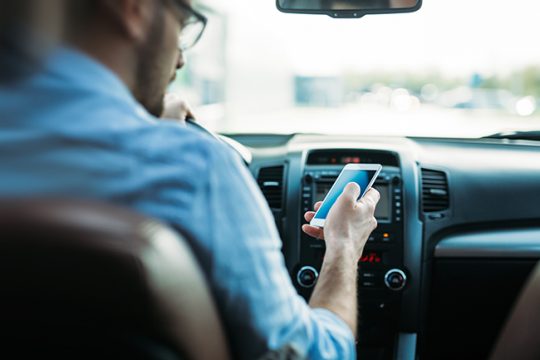 Zorgen over toenemend gebruik mobiele telefoon in het verkeer